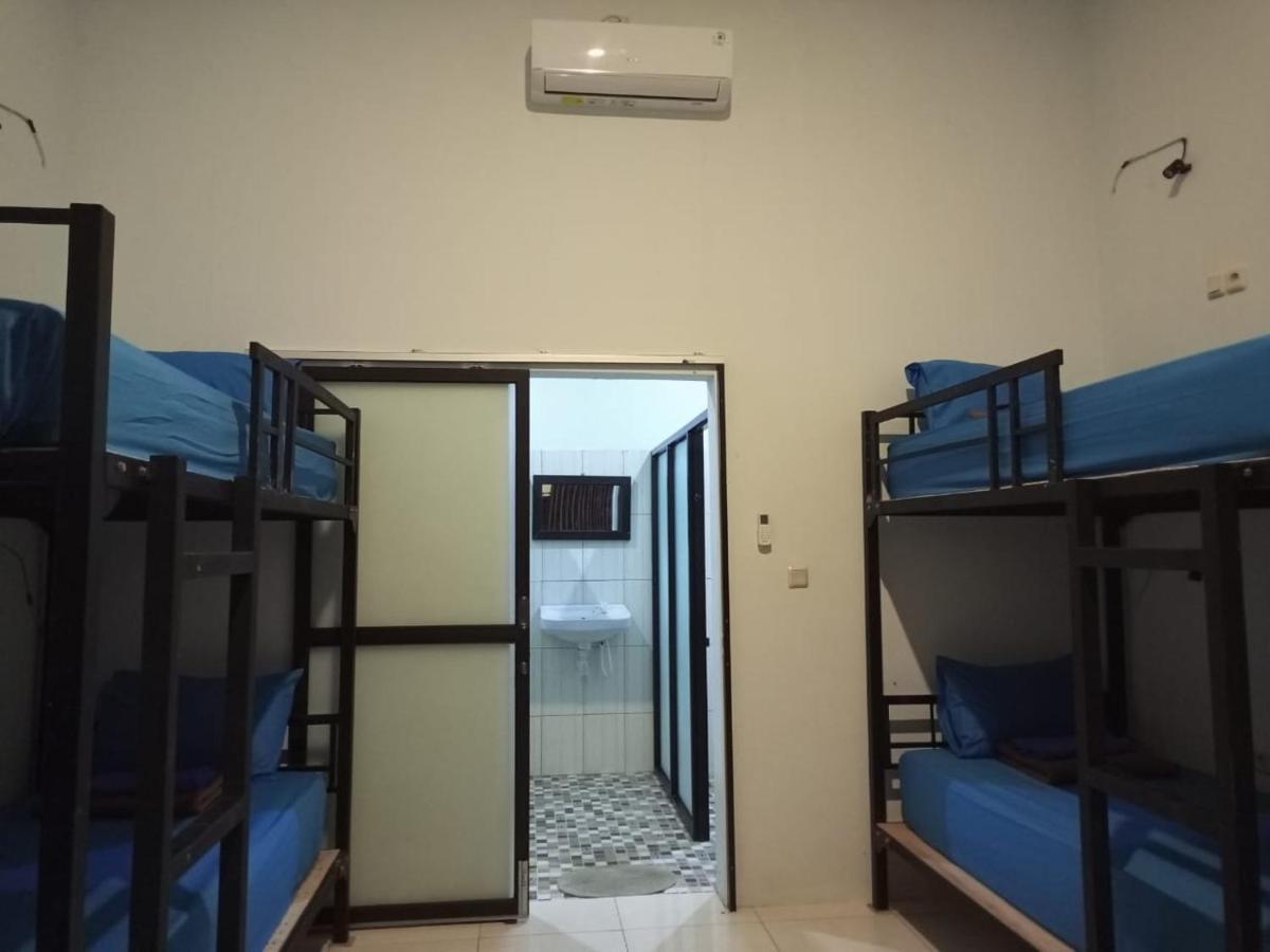 Simpang Hostel Kuta (Lombok) Exterior foto