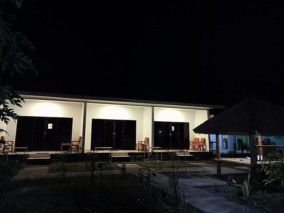 Simpang Hostel Kuta (Lombok) Exterior foto
